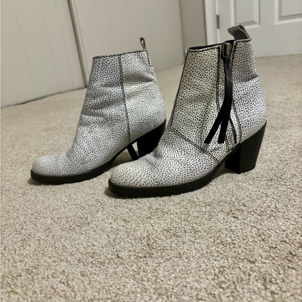 Acne Black and White Ankle Booties with Modern Design